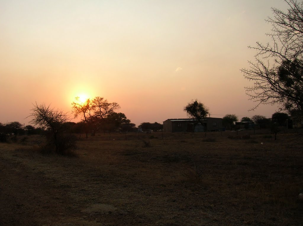 Zachód słońca nad Afryką